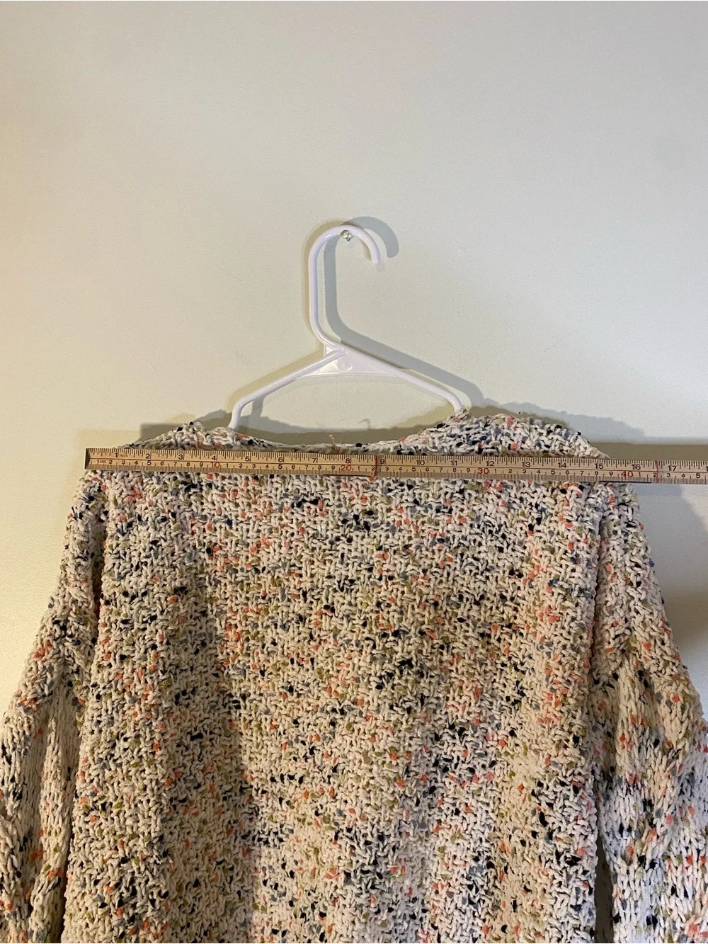 moon & madison Cream Multicolor Speckled Cropped Cardigan